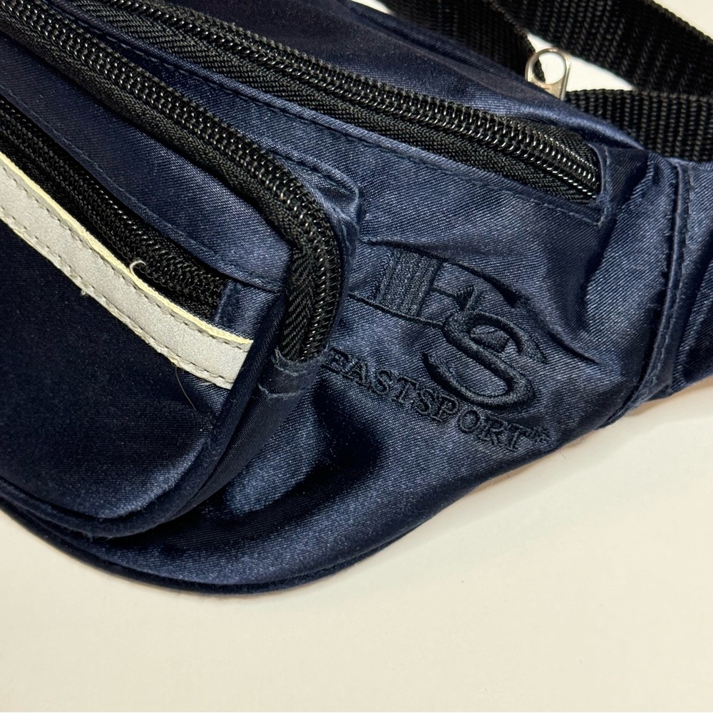 EastSport Outdoor Navy Fanny Pack Blue Classic 3 Zipper Pockets - Picture 3 of 10